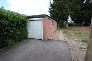 Garage/parking- click for photo gallery